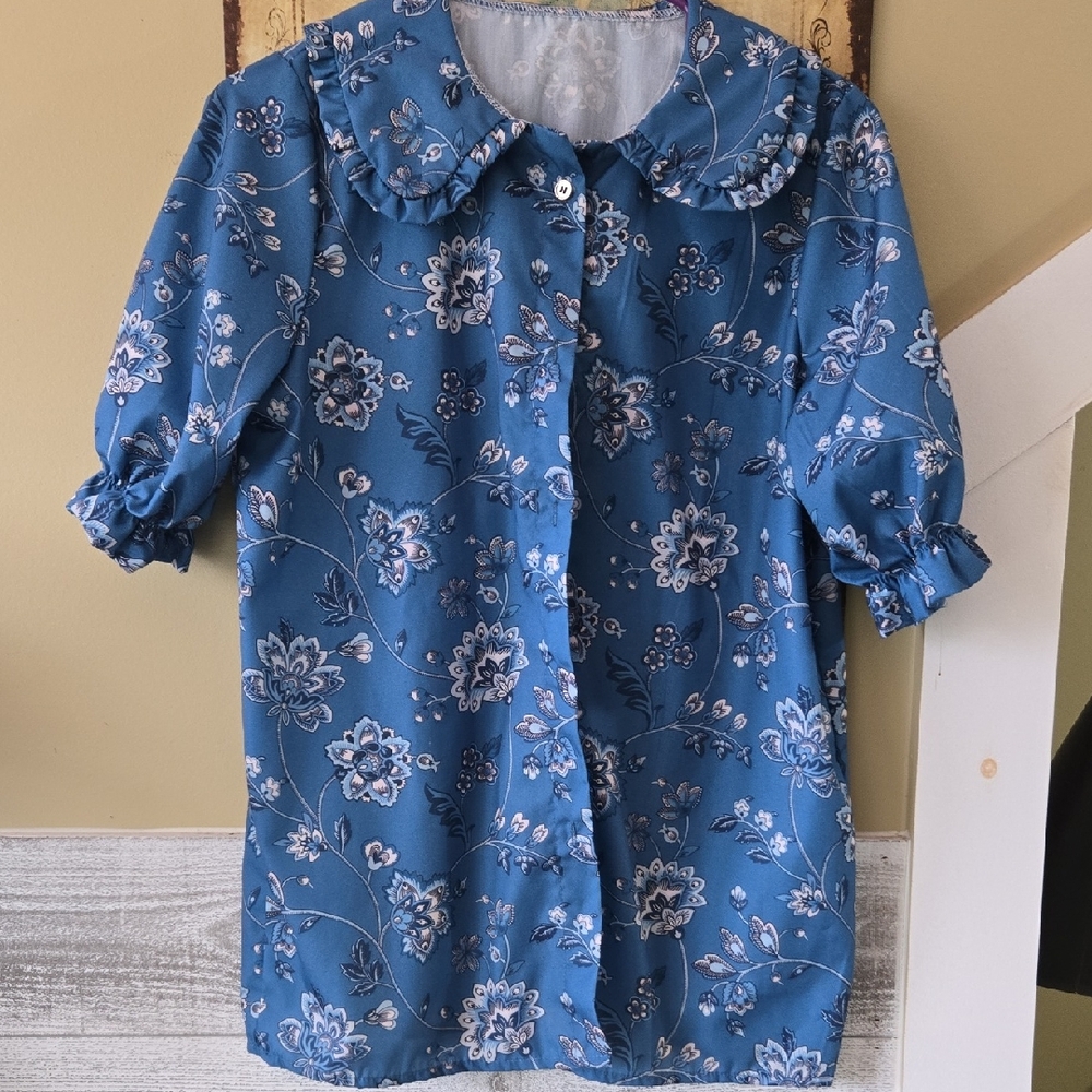 Chic Blue Floral Blouse